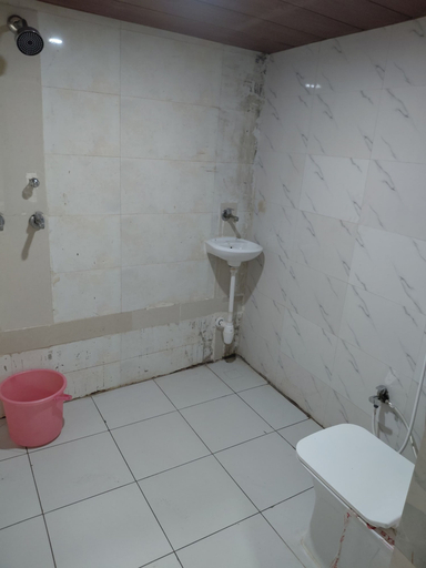 Bathroom 3, Ashirvad In Guesthouse Mathura, Mathura
