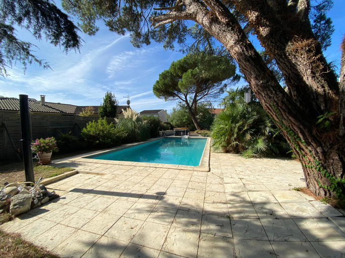 Sport & Beauty 3, VILLA & JACCUZI-SAUNA-PISCINE-MASSAGES du "Nirvana Vivant", Lot