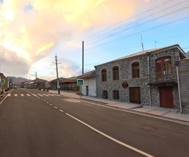 Primary image