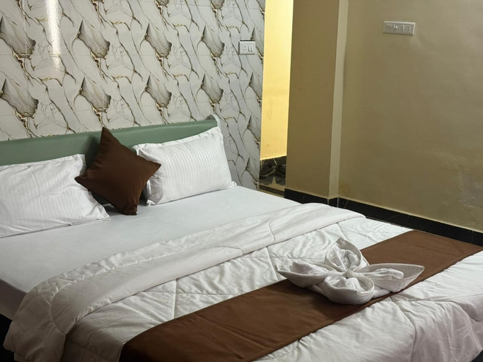 Room 3, Hotel Sai Amar International, Daman