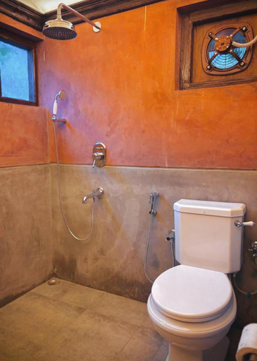 Bathroom, Kalimpong Bungalow, Darjiling