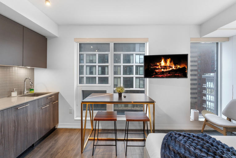 In-room dining 4, Saint Lawrence Suites, Toronto