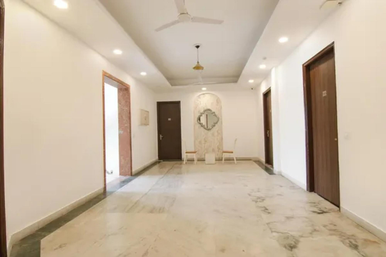 Public Area 2, FabHotel Signature Luxe Inn - Chhattarpur, Delhi
