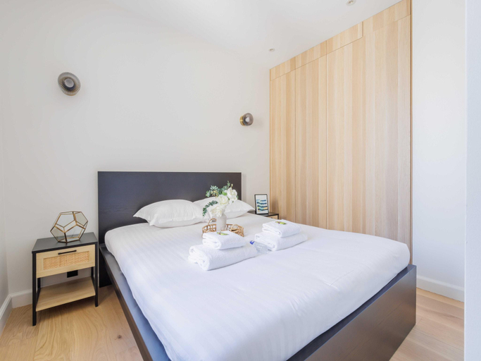 Bedroom 5, Elegant Apartment - 2br/6p - Sentier, Paris