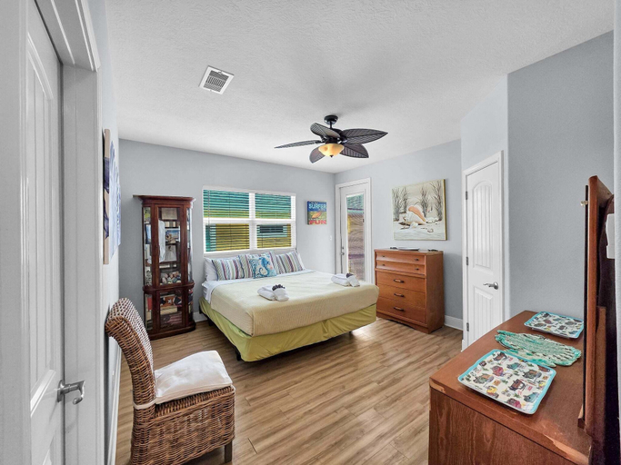 Room 3, A Stairway To Heaven 4 Bedroom Home, Galveston