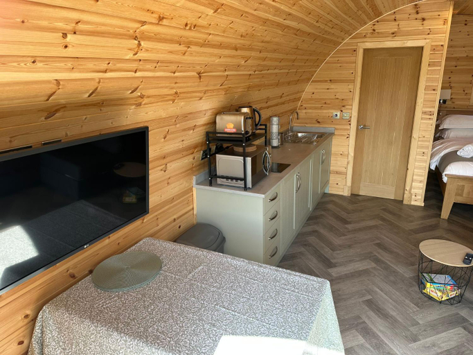 Bedroom 2, Milldown Glamping, Scottish Borders