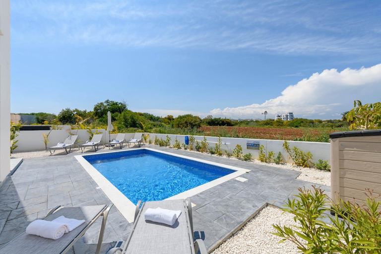 5, Villa Levanda #40