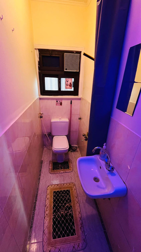 Bathroom 3, Temple host, Al-Ma'adi
