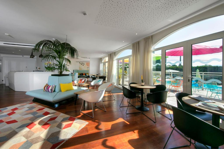 Public Area, Adonis Mougins, Alpes-Maritimes