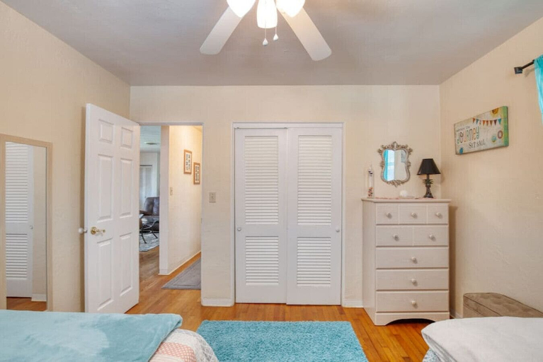 Interior 4, Home Away From Home Daytona 3 Bedroom, Volusia