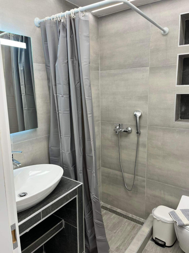 Bathroom 2, Kyano Studios-Sotiria studios, East Macedonia and Thrace