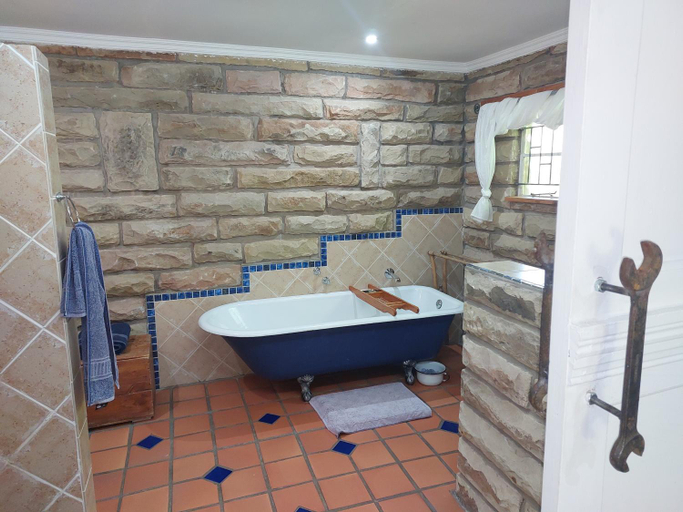 Bathroom, Ben Nevis Guest House, Thabo Mofutsanyane