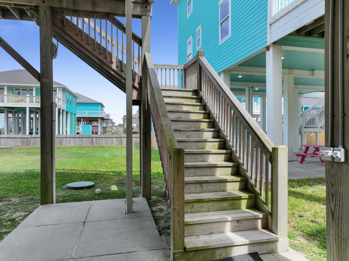 Property grounds 5, A Stairway To Heaven 4 Bedroom Home, Galveston