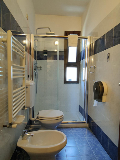 Bathroom 3, Torino Guest House, Torino