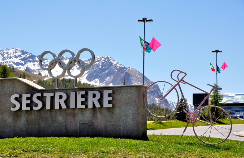 Property grounds, Gran Roc 23 With Parking Near Slopes, Torino