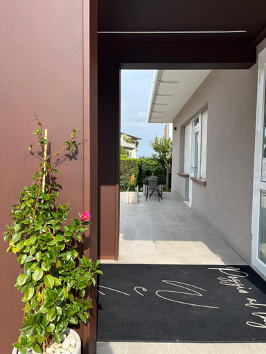 Exterior & Views 2, Poggio al Lago, Brescia