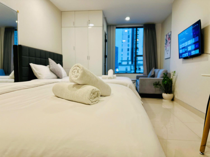 Bedroom 3, Lux River Gate Apartment - Pickup, District 4