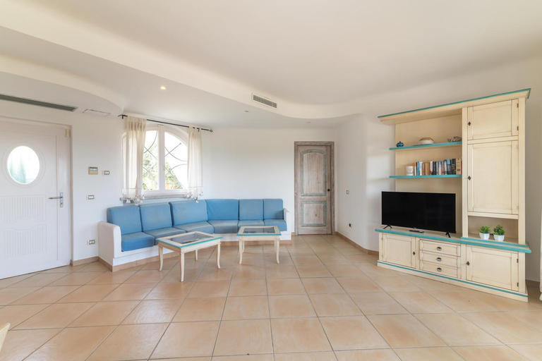 Others 5, Villa Maddalena, Olbia-Tempio