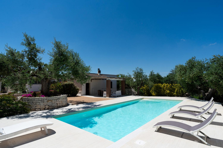 Sport & Beauty 5, Villa Irma with Private Pool by Wonderful Italy, Bari