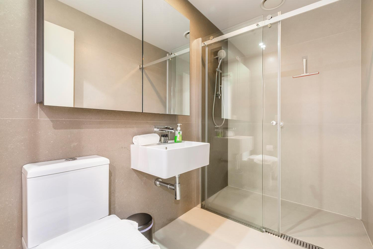 Bathroom 5, Melbourne SkyHigh Apartments, Melbourne