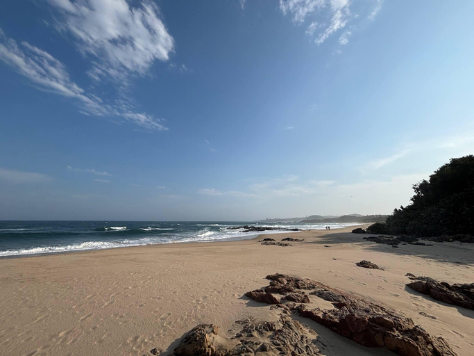 Beach 2, The Sting-ray Cottage, Ugu