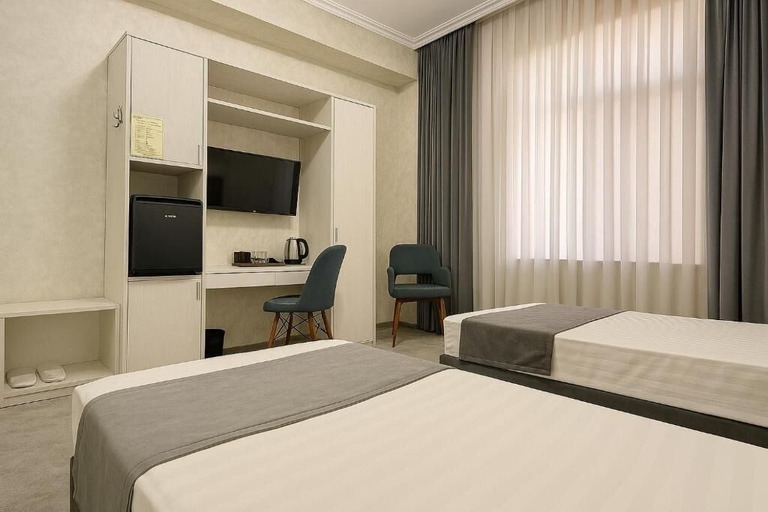 Bedroom 3, Porto Bello Hotel, Qibray