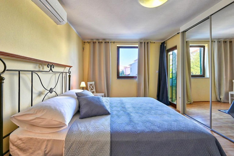 Bedroom 3, Oscar apartments with shared pool, Zadar