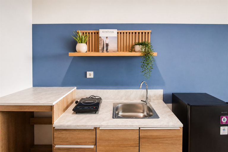 Others 2, Relaxing with Chic Design Studio Apartment at Collins Boulevard By Travelio, Tangerang
