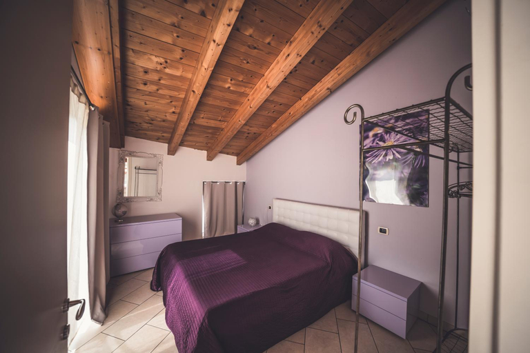 Bedroom 3, Villa Maggie on Lake Como, Lecco