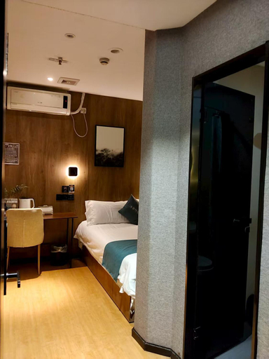 Bedroom 3, IForest Hotel Shanghai Bund Nanjing East Road Pedestrian Street Branch, Shanghai