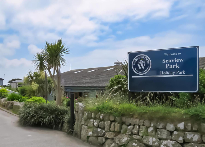 Exterior & Views 1, Seaview Holiday Park, Cornwall