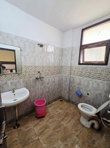 Bathroom, Hotel Shobha Inn, Lucknow
