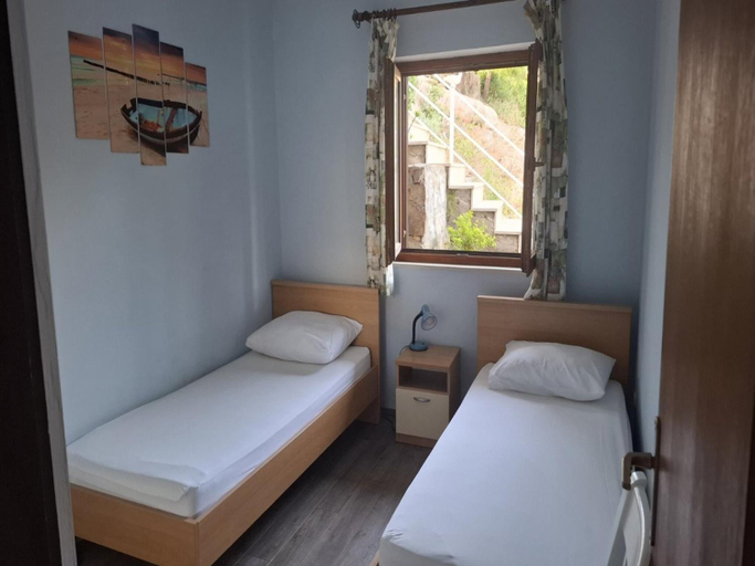 Bedroom 2, Josip Blue Horizon Apartments, Ston