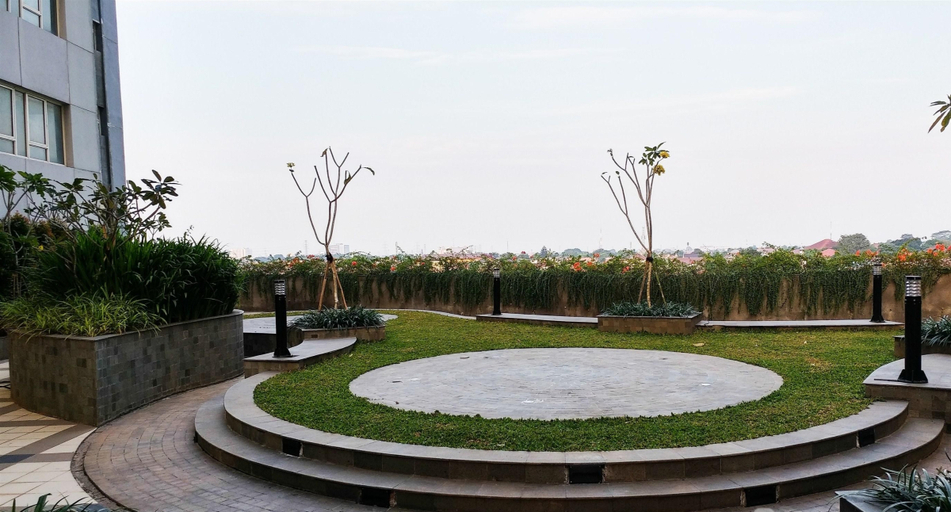 Exterior 3, Compact Design Studio for 2 Pax at Nifarro Park Apartment By Travelio, Jakarta Selatan