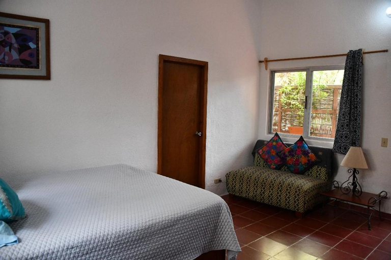 Bedroom 4, La Playita Hostal, La Paz