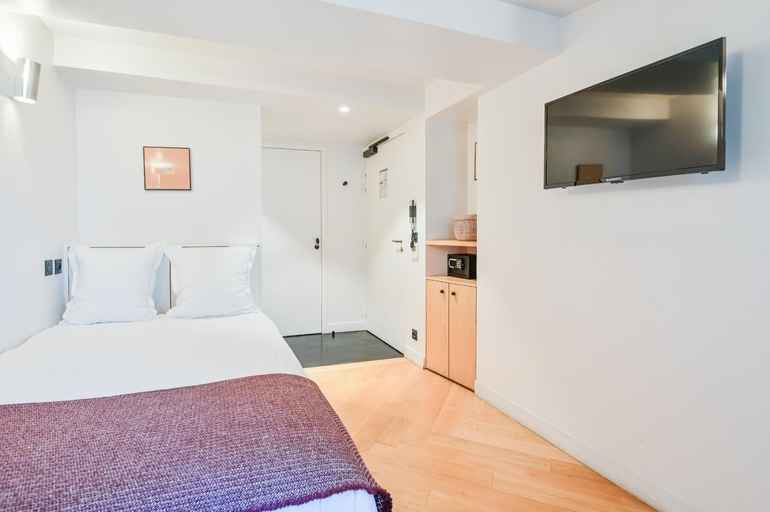 Bedroom 2, Hotel Habituel, Paris