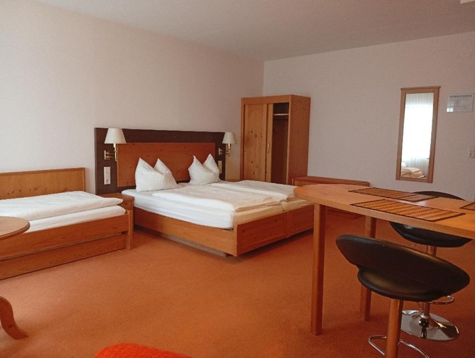 Bedroom 3, Landhotel Hopp Garni, Rhein-Pfalz-Kreis