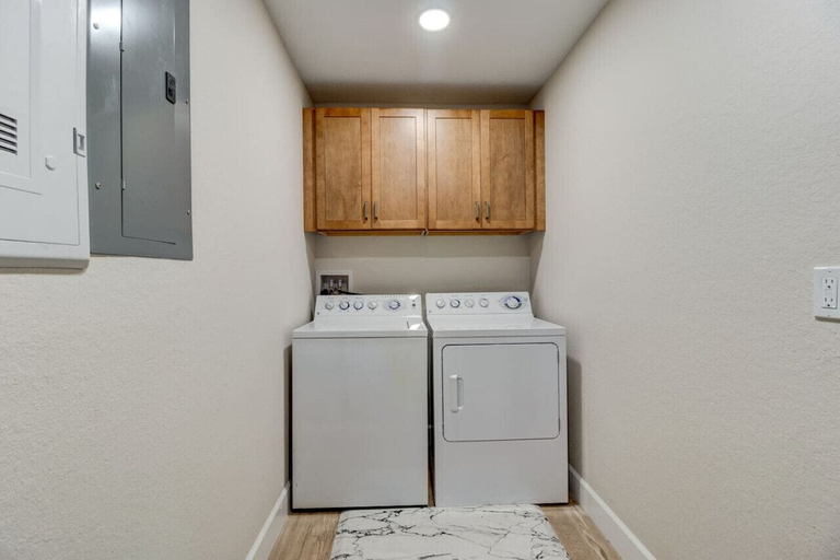 Interior 3, Cape Key Updated Beach Bungalow, Volusia