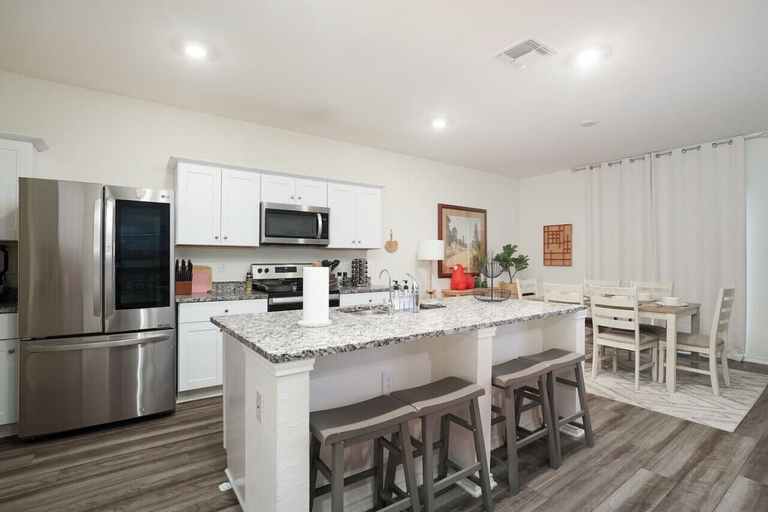 Interior 2, Rare Find Sleeps 13 Family Fun, Bexar