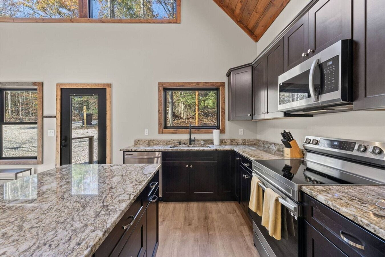Interior 5, Anchor Point, Wolfe