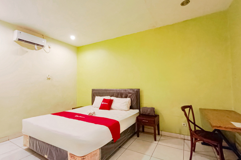 Others 3, RedDoorz near Alun Alun Pemalang, Pemalang