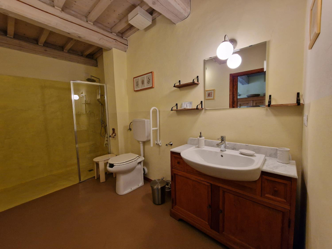Bathroom 2, Agriturismo La Pieve, Florence