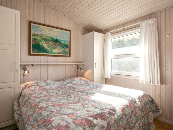Bedroom 2, 5 Star Holiday Home in Lokken, Jammerbugt