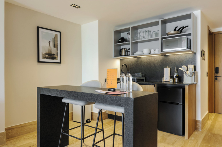 Interior 5, Chilpancingo by Wynwood House, Mexico City