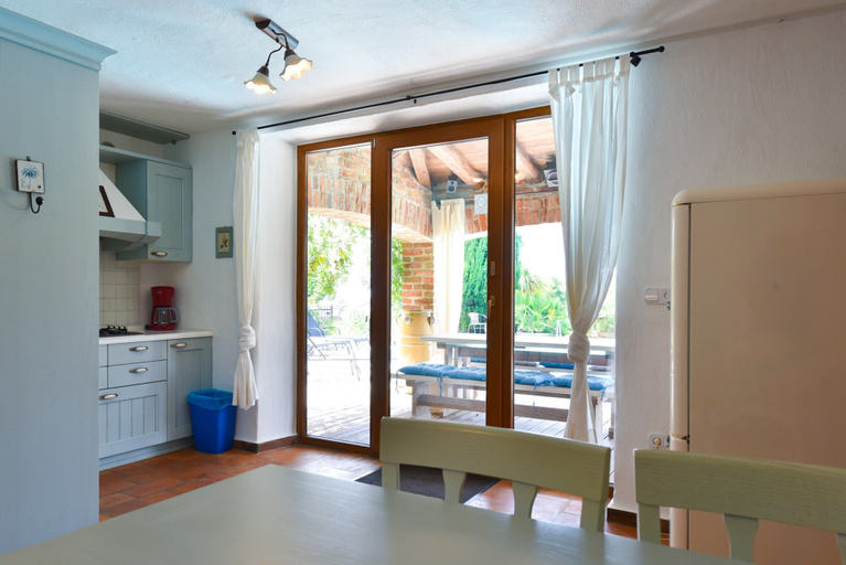 Dining 5, Villa mit Pool in Kastelir fur 9 Personen, Kaštelir-Labinci