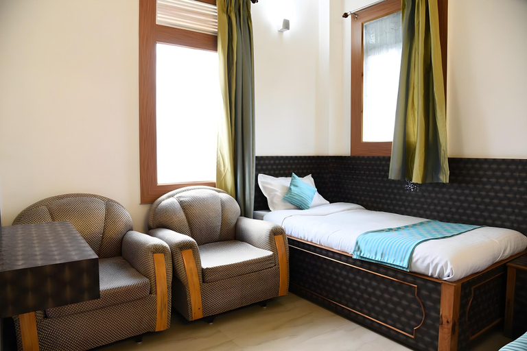 Others 4, Phibha Villa, East Khasi Hills