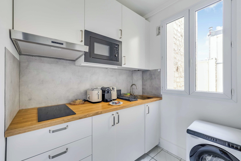 Private kitchen 3, Cozy Apartment 1b/2p - Paris 14th, Paris