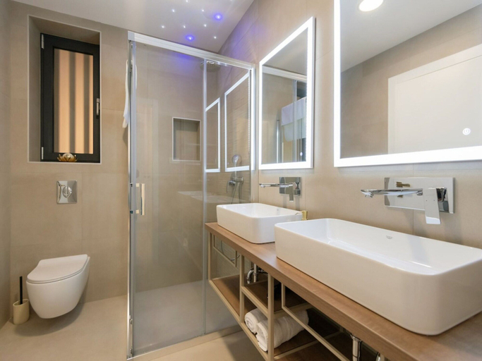Bathroom 3, Huge Party Villa Near Imotski, Imotski