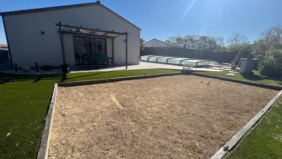 Exterior & Views 1, Holiday home with private pool, Vendée