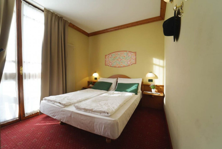 Others 4, Apartment in Ponte di Legno, Brescia